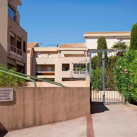 Le Ptit Max Centre Ville - Terrasse Sainte-Maxime Bagian luar foto